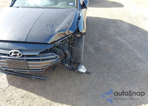 2020 Hyundai Elantra Value Edition z USA, uszkodzony, nr VIN 5NPD84LF1LH593490